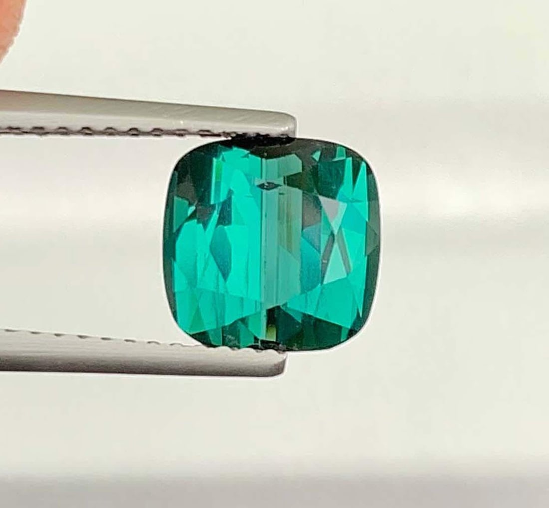 Cyan Blue Tourmaline Gemstone: Natural October Birthstone, Africa (2.73 CT) (1 of 11)