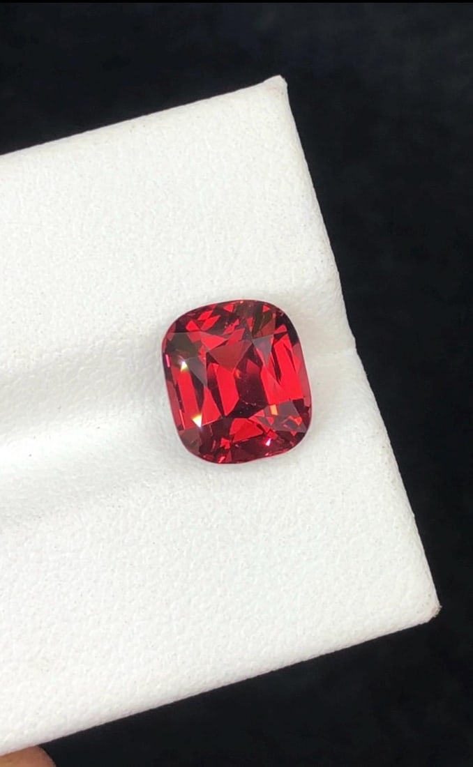 Bright Red Garnet Gemstone From Kala Lani Tanga Mine Tanzania, 3.920 Carat (1 of 19)