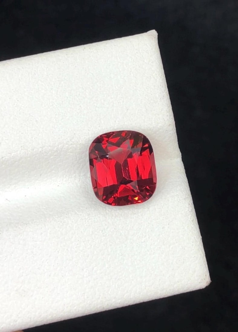 Bright Red Garnet Gemstone From Kala Lani Tanga Mine Tanzania, 3.920 Carat - 3