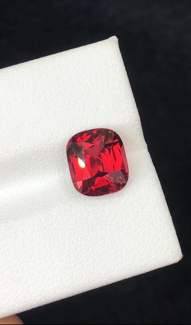 Bright Red Garnet Gemstone From Kala Lani Tanga Mine Tanzania, 3.920 Carat - 9