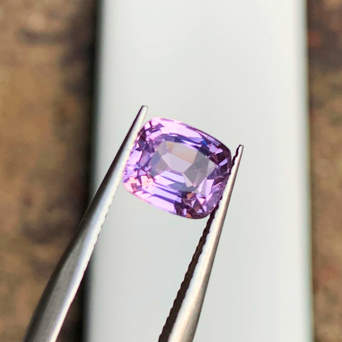 Lavender Spinel Ring Stone, Natural Spinel Loose Gemstone For Ring: Title: Lavender Spinel Ring Stone, Natural Spinel Loose Gemstone For Ring Description: Dimensions (mm) 7 x 6 x 4 mm Weight (cts) 1.45 Cushion Colours Description Lavender Spinel Ring Stone, Natural Sp