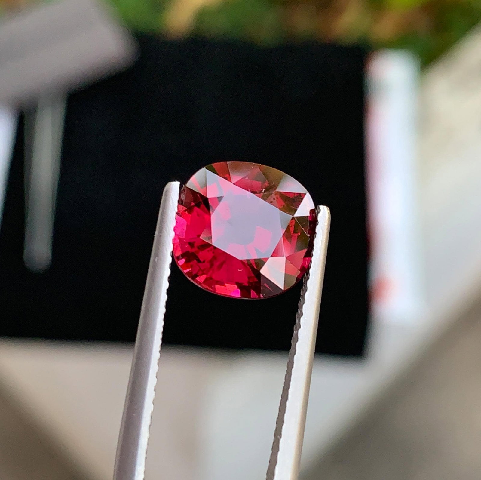 Tanzania Natural Cerise Pink Garnet Gemstone: 4.57 Carat Faceted For Ring - 5