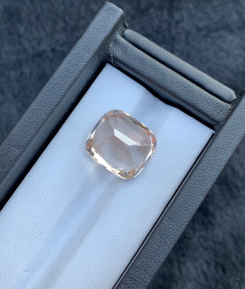 24.70Ct Sherry Topaz Gemstone: Faceted Cushion Cut - 9