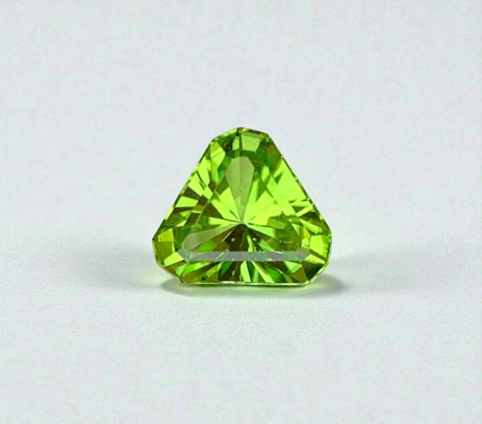 Natural Peridot Gemstone: 2.38 Carat Fancy Cut, August Birthstone: Title: Natural Peridot Gemstone: 2.38 Carat Fancy Cut, August Birthstone Description: Gemstone: Peridot Natural Peridot Gemstones, Top Color Fancy Cut Peridot Loose Gemstone From Pakistan, August