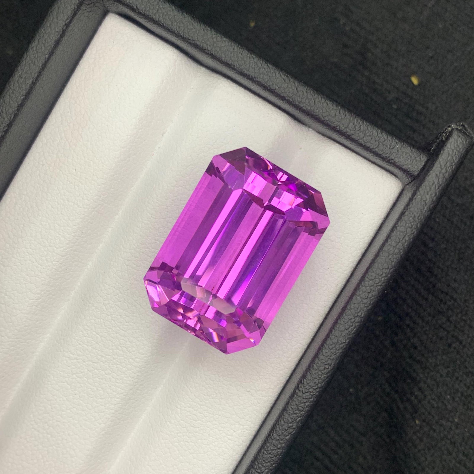 58.15 Carat Deep Fuchsia Pink Kunzite Gemstone: Emerald Cut - 10