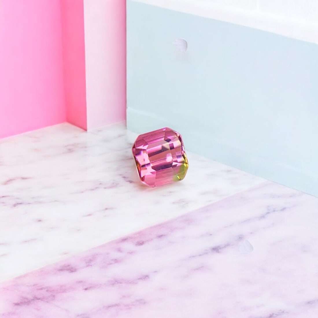 Bi Color Tourmaline Gemstone, Natural Tourmaline Ring Stone: Title: Bi Color Tourmaline Gemstone, Natural Tourmaline Ring Stone Description: Dimensions (mm) 7 x 7 x 6 mm Weight (cts) 2.35 Asscher Colours Description Bi Color Tourmaline Gemstone, Natural Tourmal