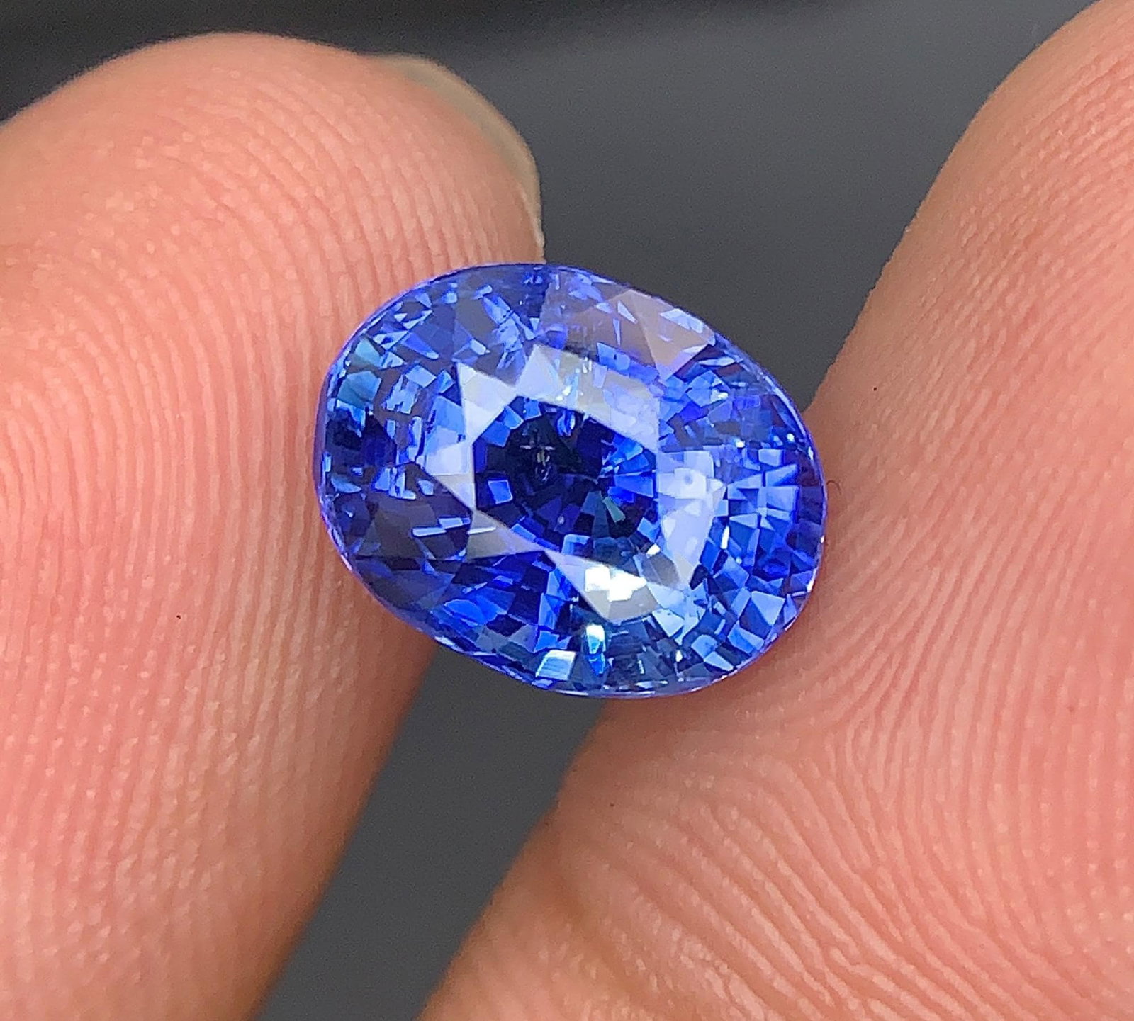 Natural Blue Sapphire: Faceted Oval Cut Gemstone For Jewelry 6.02 CTs - 6