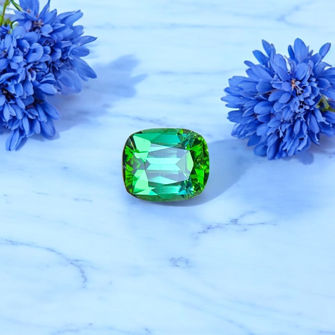 Natural Tourmaline Ring Stone, Green Tourmaline Gemstone For Ring: Title: Natural Tourmaline Ring Stone, Green Tourmaline Gemstone For Ring Description: Dimensions (mm) 7 x 6 x 5 mm Weight (cts) 1.2 Cushion Colours Description Natural Tourmaline Ring Stone, Green Tou