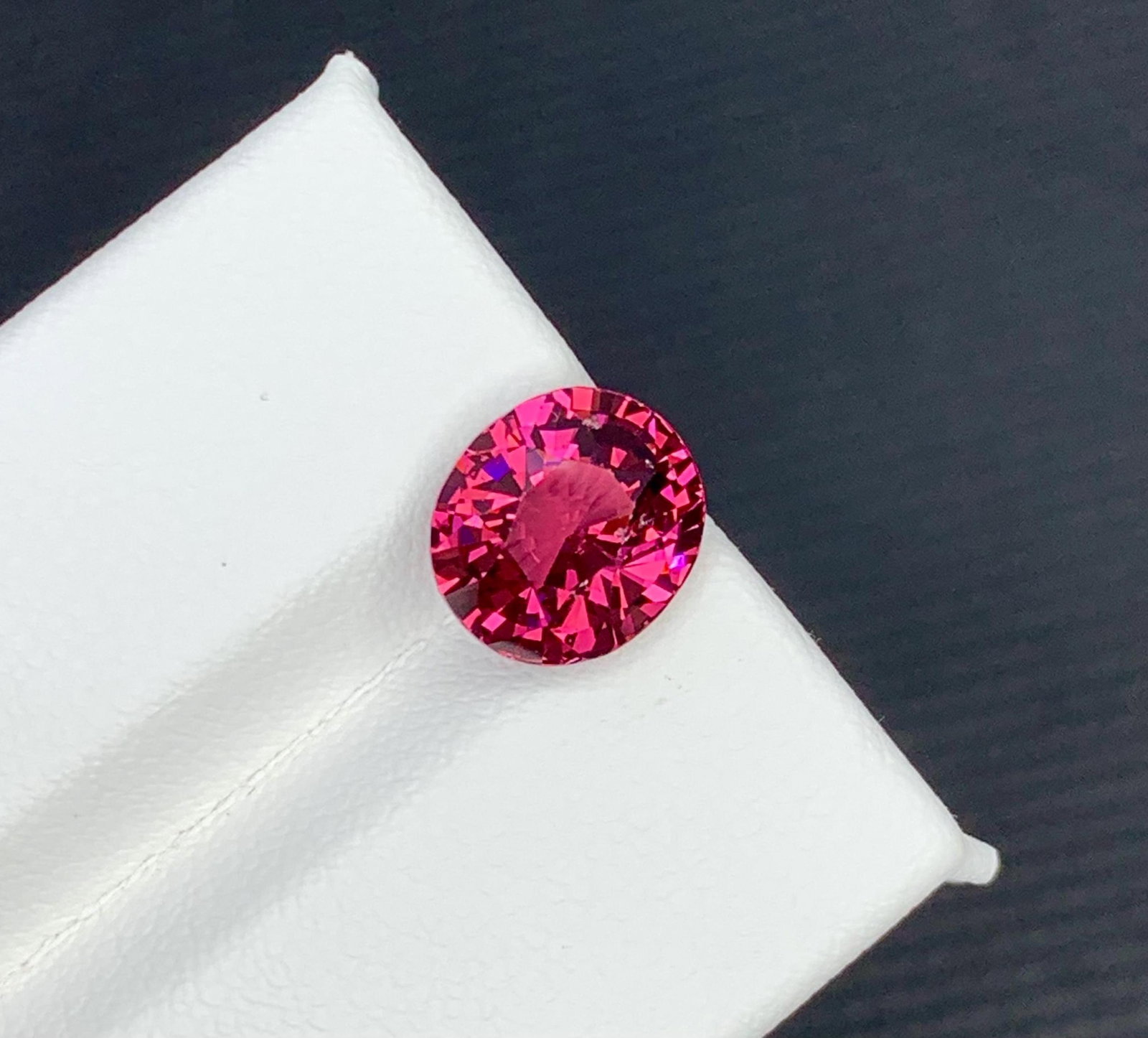 Purplish Pink Natural Garnet Oval Shape Gemstone For Ring From Tanzania - 4.140 Carat - 14