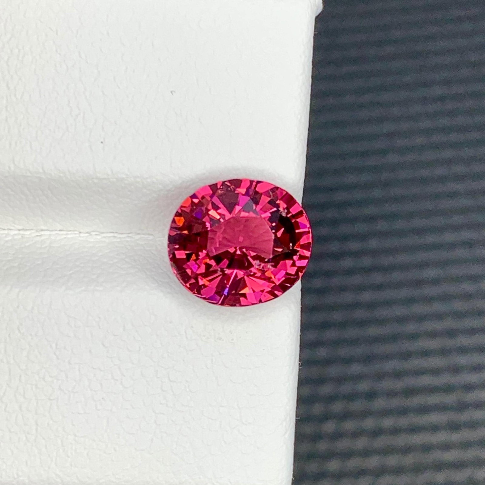 Purplish Pink Natural Garnet Oval Shape Gemstone For Ring From Tanzania - 4.140 Carat - 5