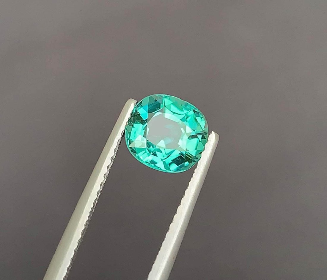 Lgoon Blue Tourmaline Gemstone: Natural October Birthstone, Africa (1.84 CT) (1 of 7)