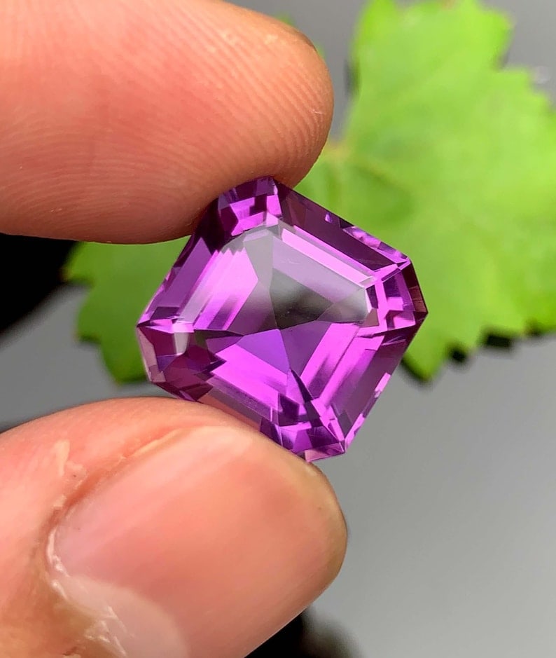 Asscher Cut Amethyst Gemstone: Natural February Birthstone (10.80 Carat) (1 of 6)