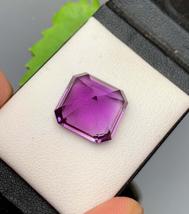 Asscher Cut Amethyst Gemstone: Natural February Birthstone (10.80 Carat) - 2
