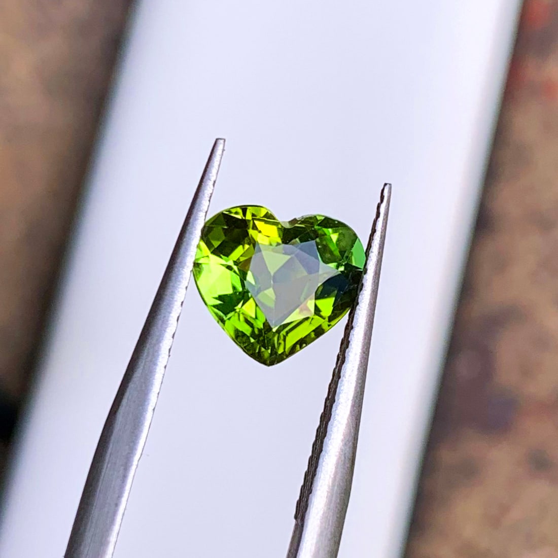 Heart Shape Tourmaline Gemstone, Green Tourmaline Ring Stone: Title: Heart Shape Tourmaline Gemstone, Green Tourmaline Ring Stone Description: Dimensions (mm) 8 x 7 x 4 mm Weight (cts) 1.15 Heart Colours Description Heart Shape Tourmaline Gemstone, Green Tourmal