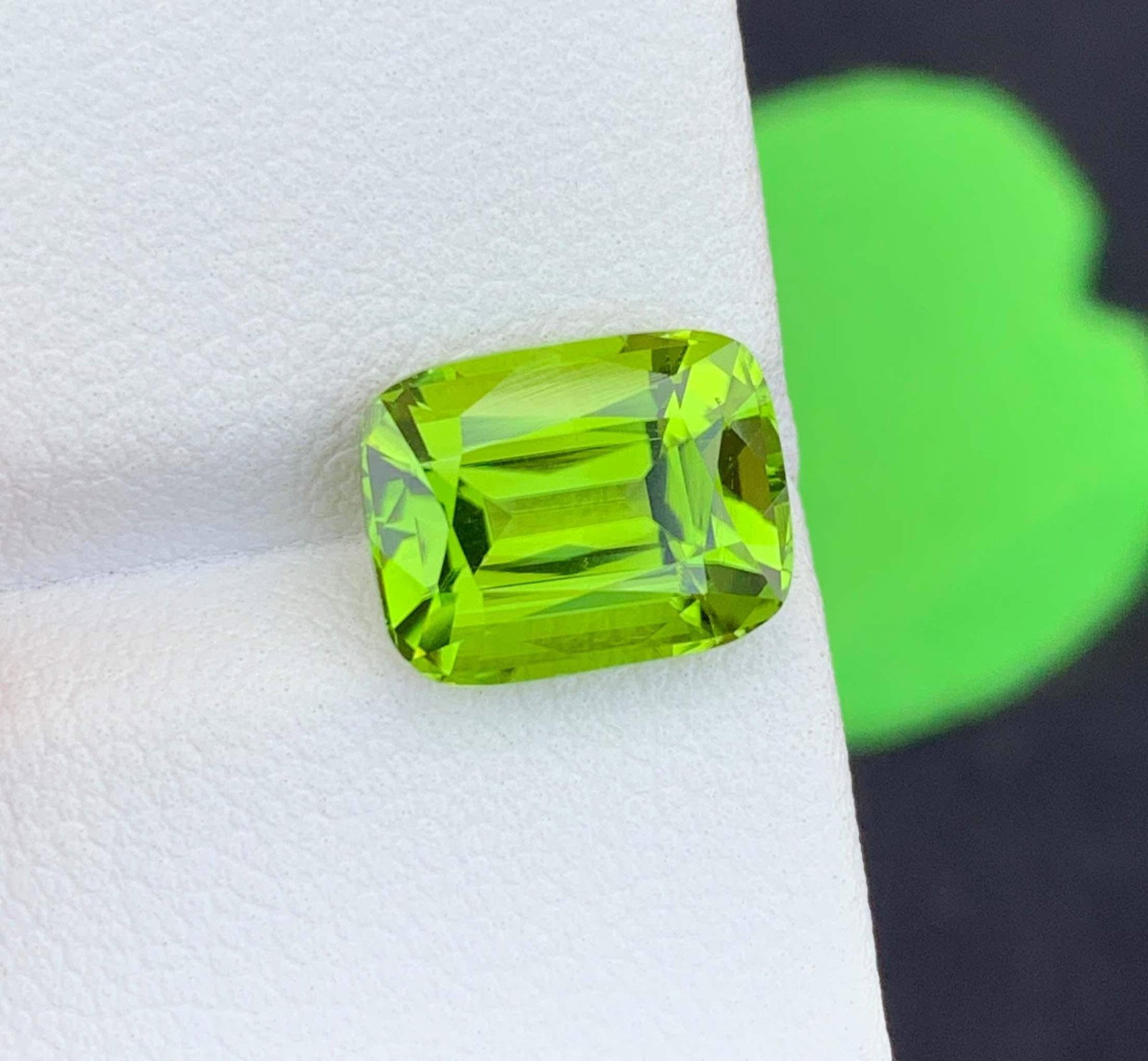 Natural Peridot Gemstone: 4.44 Carat Cushion Cut, August Birthstone - 3