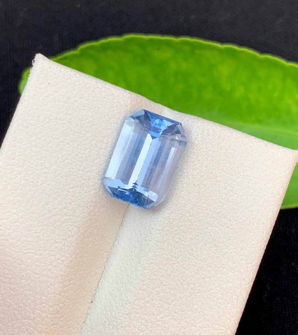 Santa Maria Aquamarine Gemstone: Emerald Cut Beryl, 3.05 Carats - 9