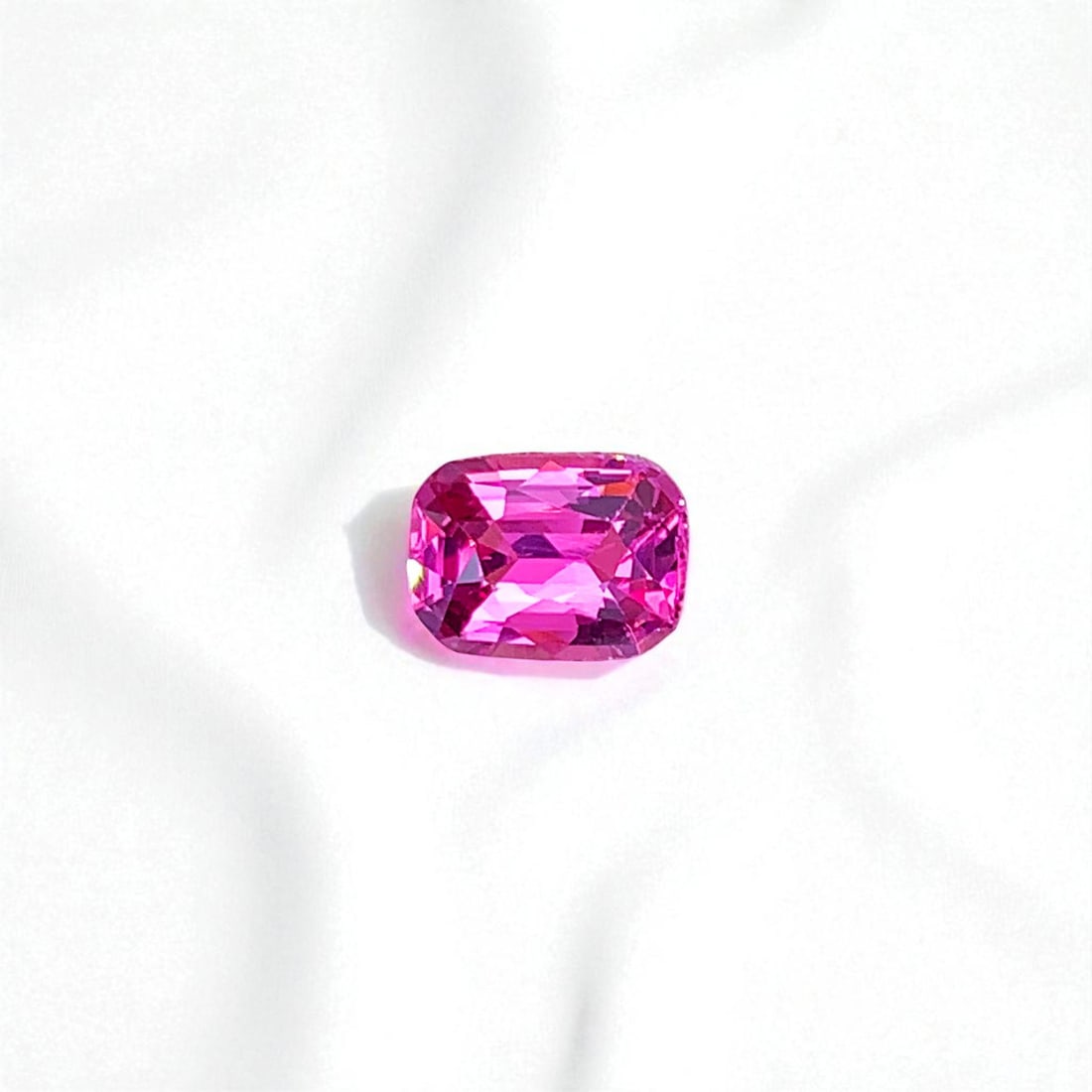 Sweet Pink Spinel Ring Stone, Natural Spinel Loose Gemstone For Jewelry: Title: Sweet Pink Spinel Ring Stone, Natural Spinel Loose Gemstone For Jewelry Description: Dimensions (mm) 7 x 5 x 3 mm Weight (cts) 0.65 Cushion Colours Description Sweet Pink Spinel Ring Stone, Nat