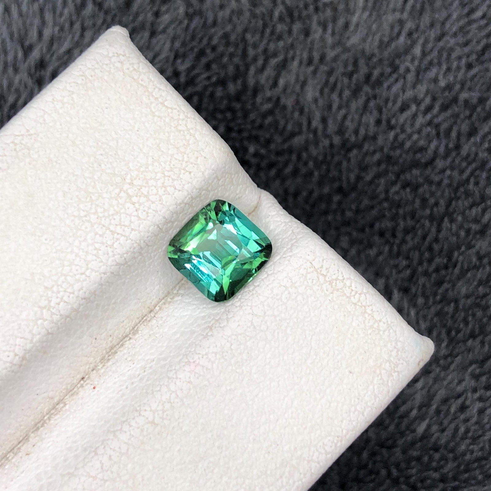 Blue Green Tourmaline Gemstone Ring Size Cushion Cut From Afghanistan - 1.27 Carat: Title: Blue Green Tourmaline Gemstone Ring Size Cushion Cut From Afghanistan - 1.27 Carat Description: Gemstone: Tourmaline Carat weight: 1.270 : • Weight : 1.270 carat • Dimension :