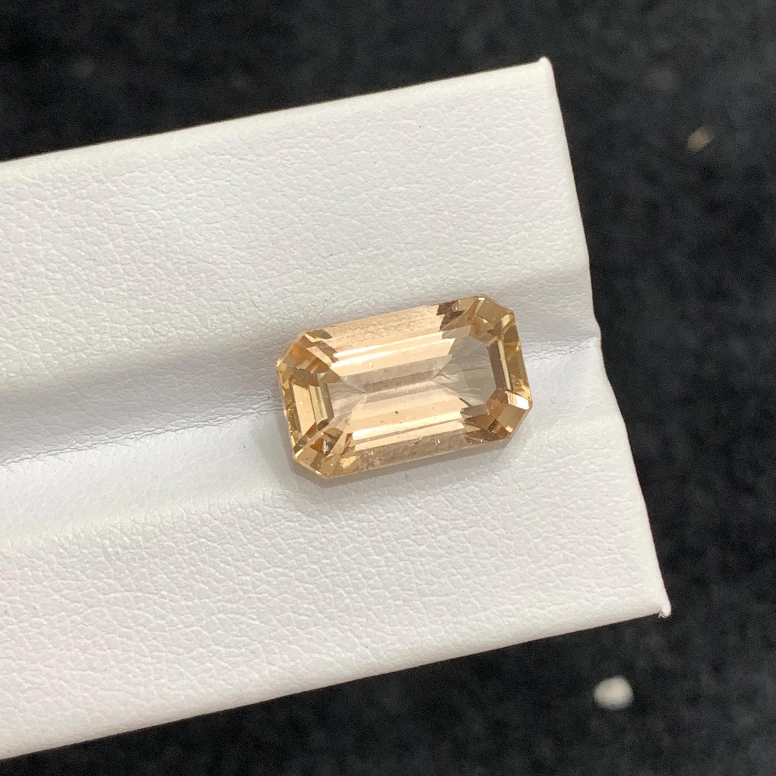 Golden Topaz Gemstone: 10.35 Carat Emerald Cut, Skardu Origin - 8