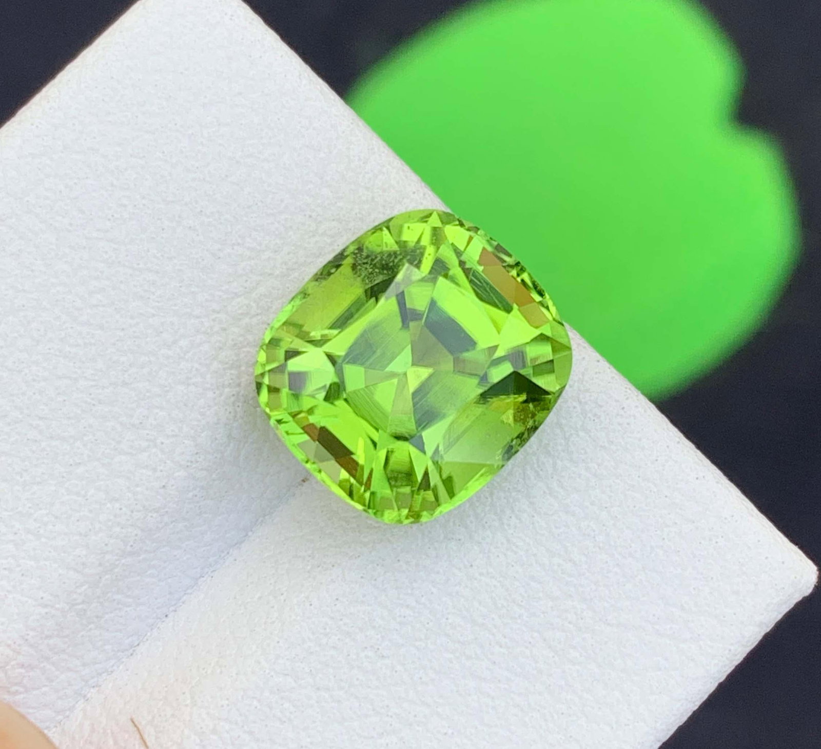 Natural Peridot Gemstone: Cushion Cut Loose Stone, August Birthstone (5.38 carats) - 10