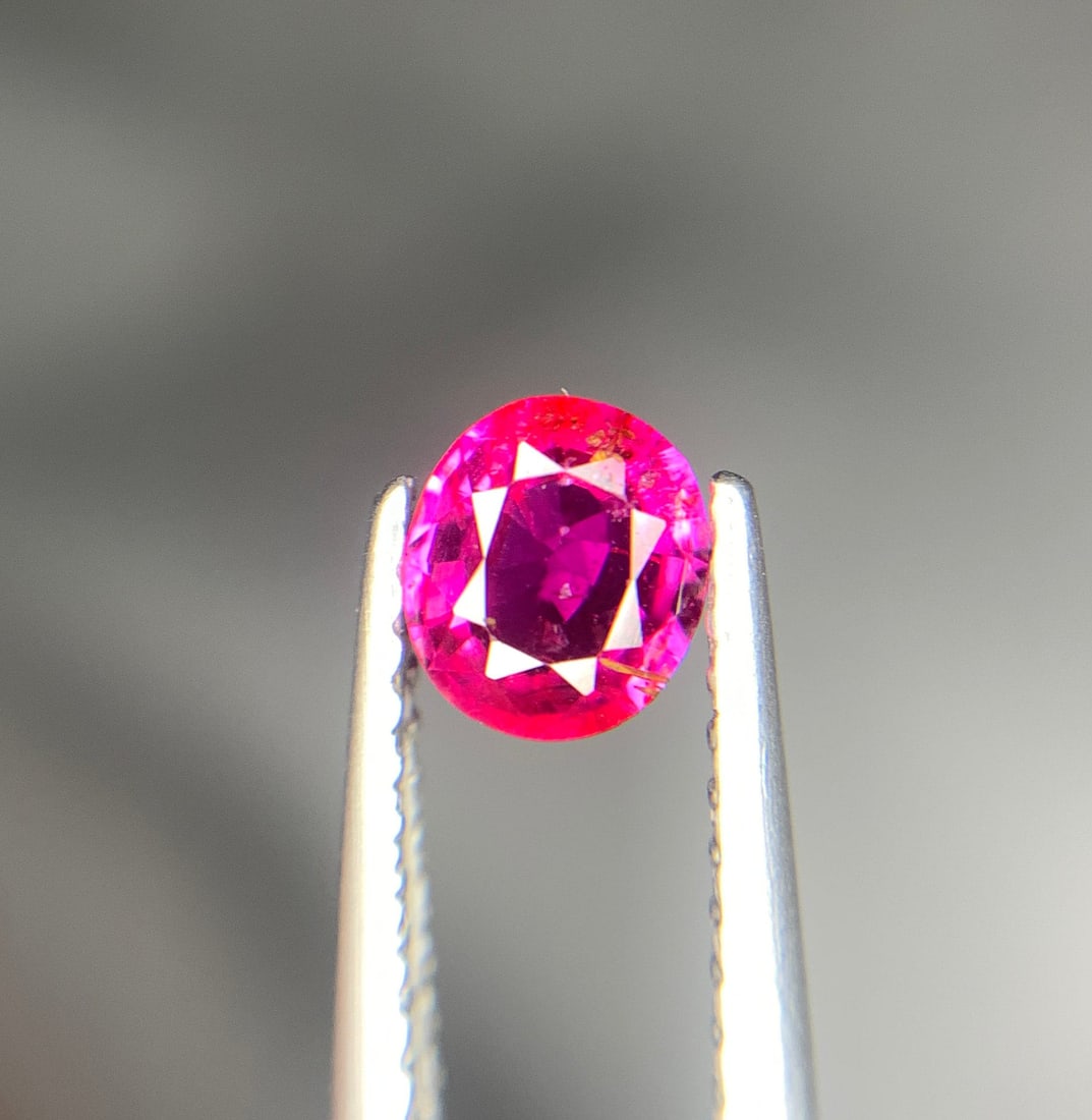 Pinkish Red Ruby Gemstone: 0.75 ct Oval Mozambique Ruby - 8