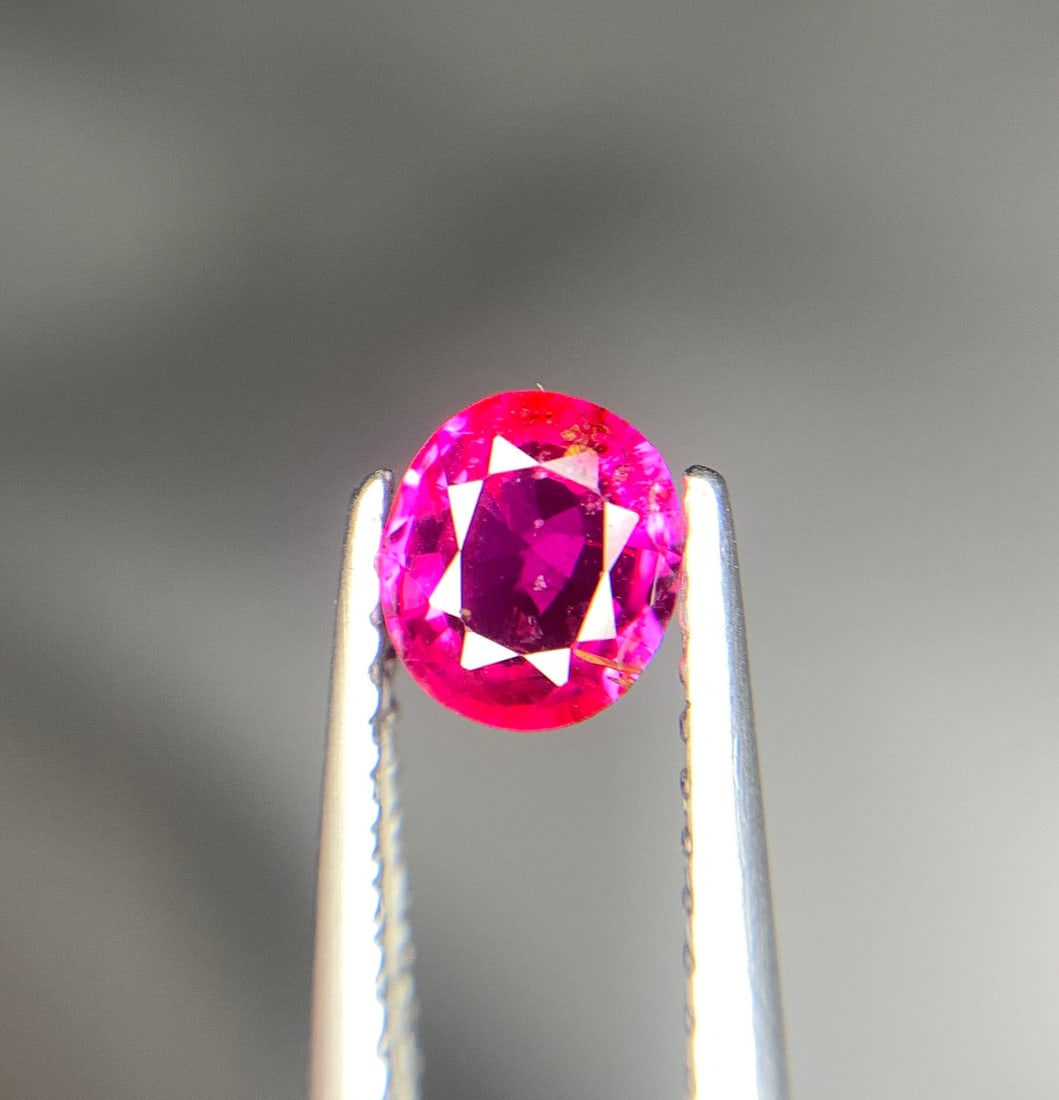 Pinkish Red Ruby Gemstone: 0.75 ct Oval Mozambique Ruby - 9