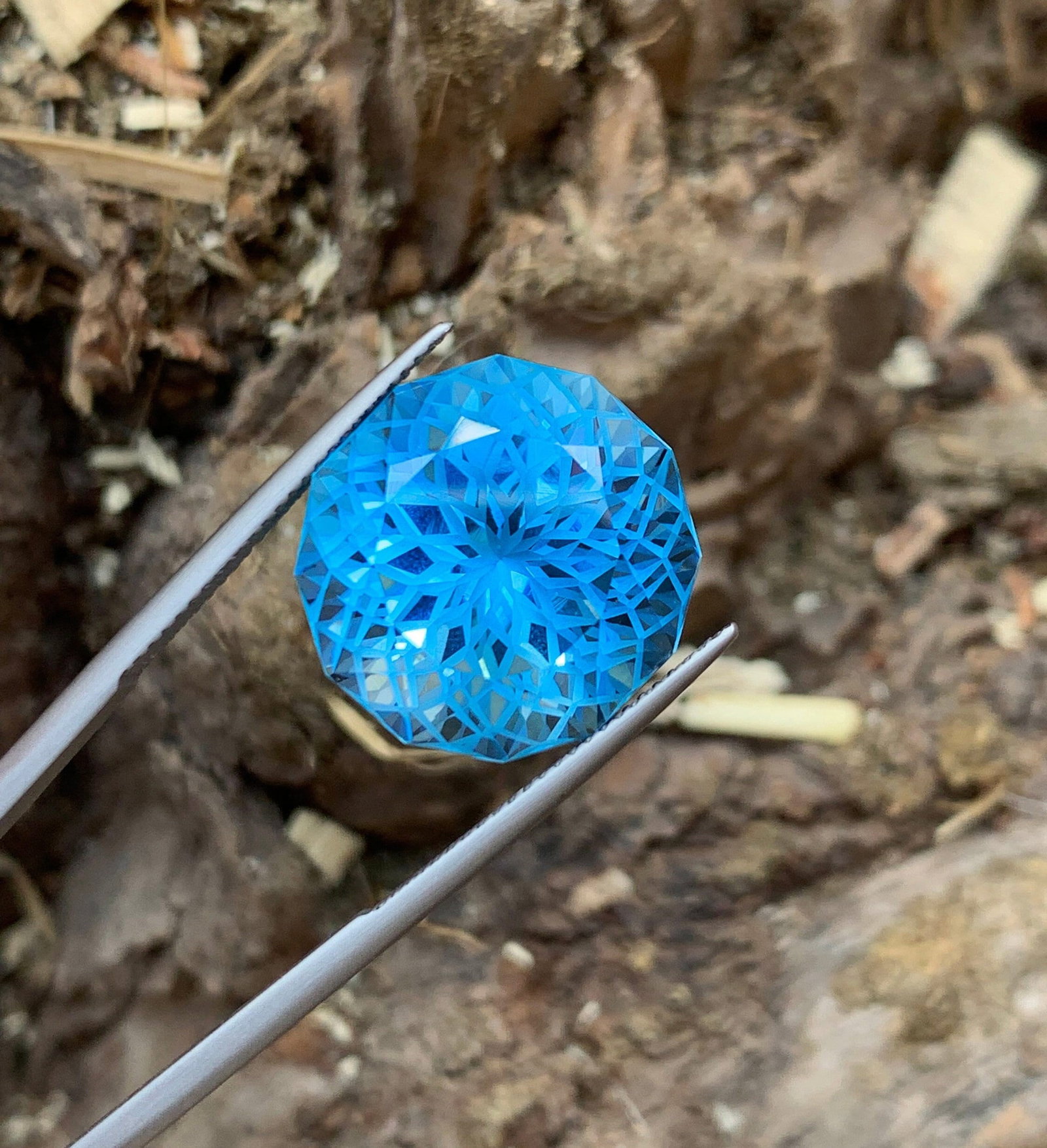 30.55 Carat Natural Blue Topaz Gemstone: Round Brilliant Cut: Title: 30.55 Carat Natural Blue Topaz Gemstone: Round Brilliant Cut Description: Gemstone: Topaz Carat weight: 30.55 Blue Topaz Gemstone | Brilliant Round Cut | Topaz Ring | Topaz Jewelry | Natural