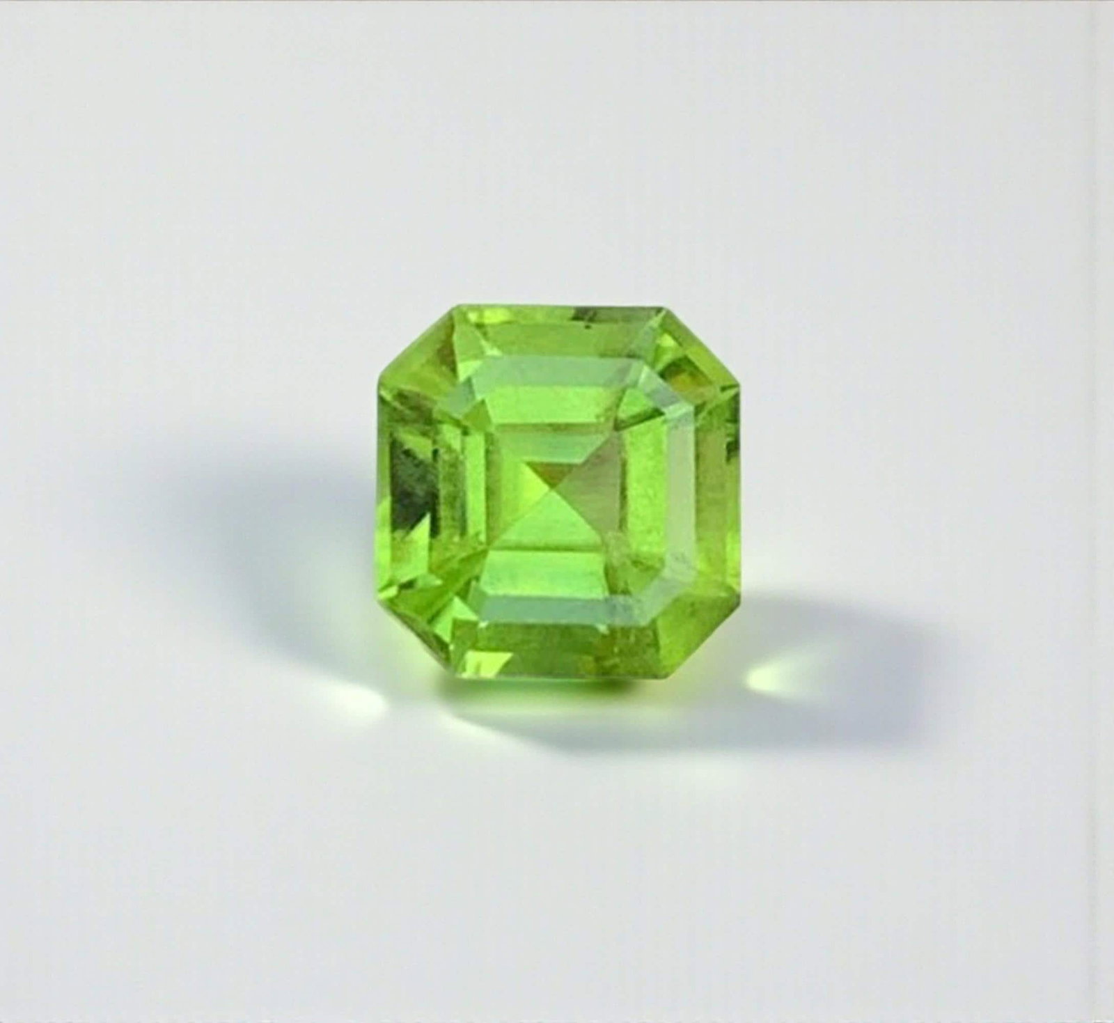 Natural Green Peridot Gemstone: Asscher Cut August Birthstone: Title: Natural Green Peridot Gemstone: Asscher Cut August Birthstone Description: Gemstone: Peridot Carat weight: 1.020 Natural Peridot Gemstones, Top Color Assher Cut Peridot Loose Gemstone From