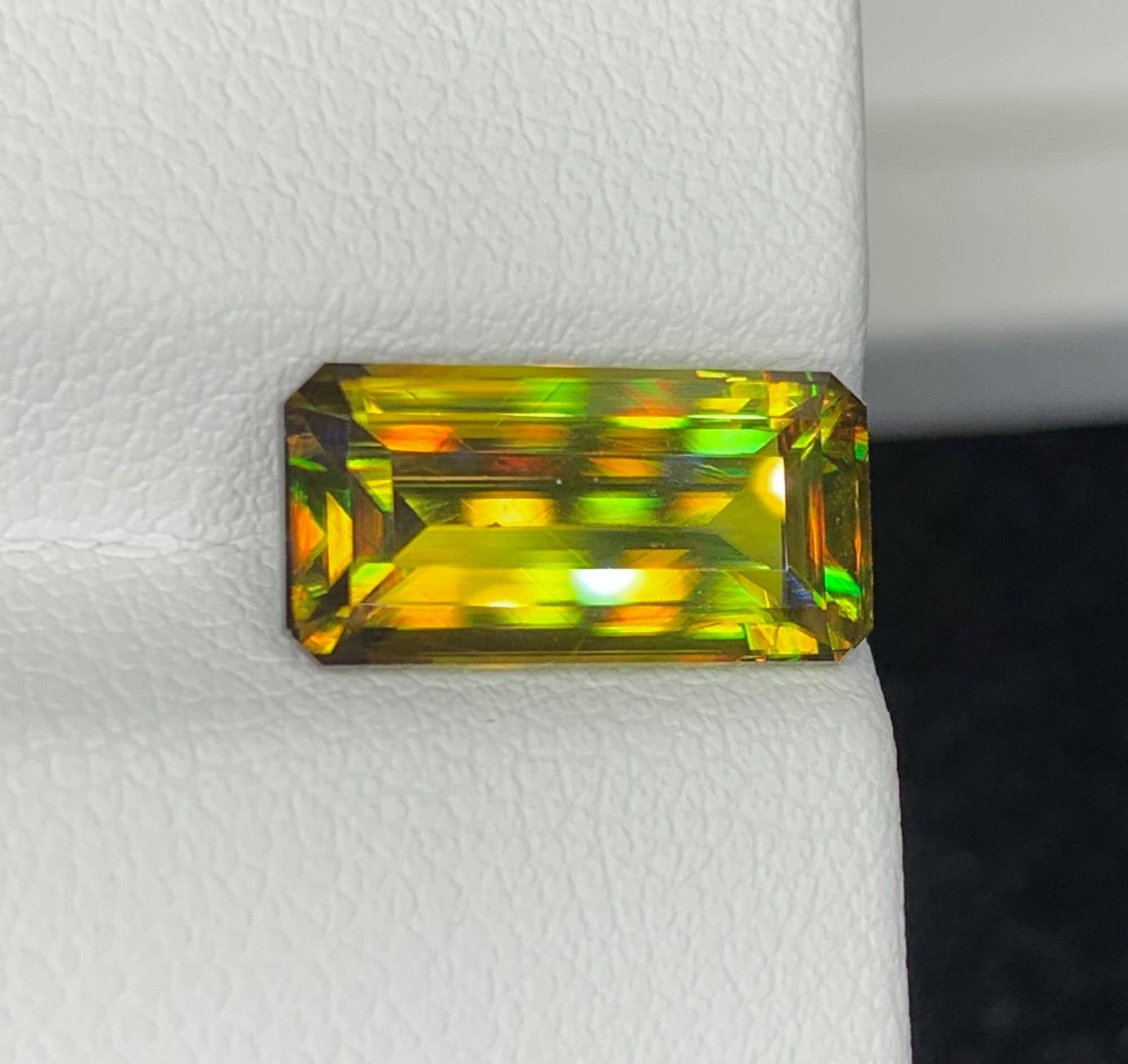 Natural Lustrous Sphene Gemstone: Multi Color Emerald Cut, 4.46 Carat - 3