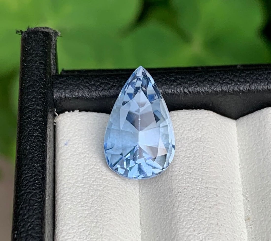 Santa Maria Blue Aquamarine Gemstone: 4.15 Carat Pear Cut - 10