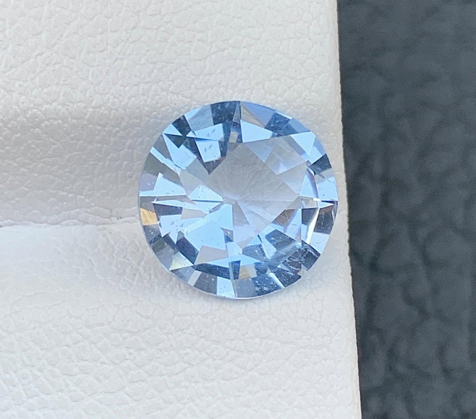 Santa Maria Aquamarine Gemstone: 3.00 CT Fancy Cut Beryl (1 of 13)