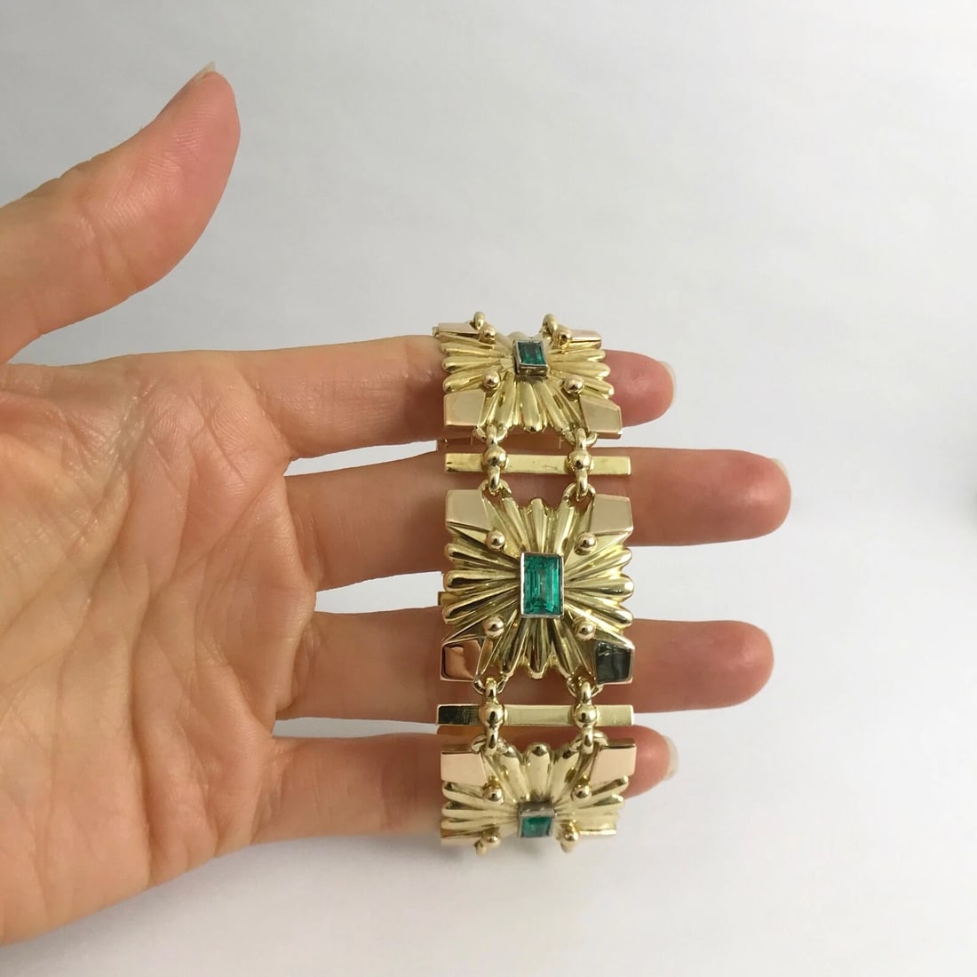 Antique Art Deco Green Emerald Square Link Bracelet 18K Yellow Gold, 92.51 Grams - 3
