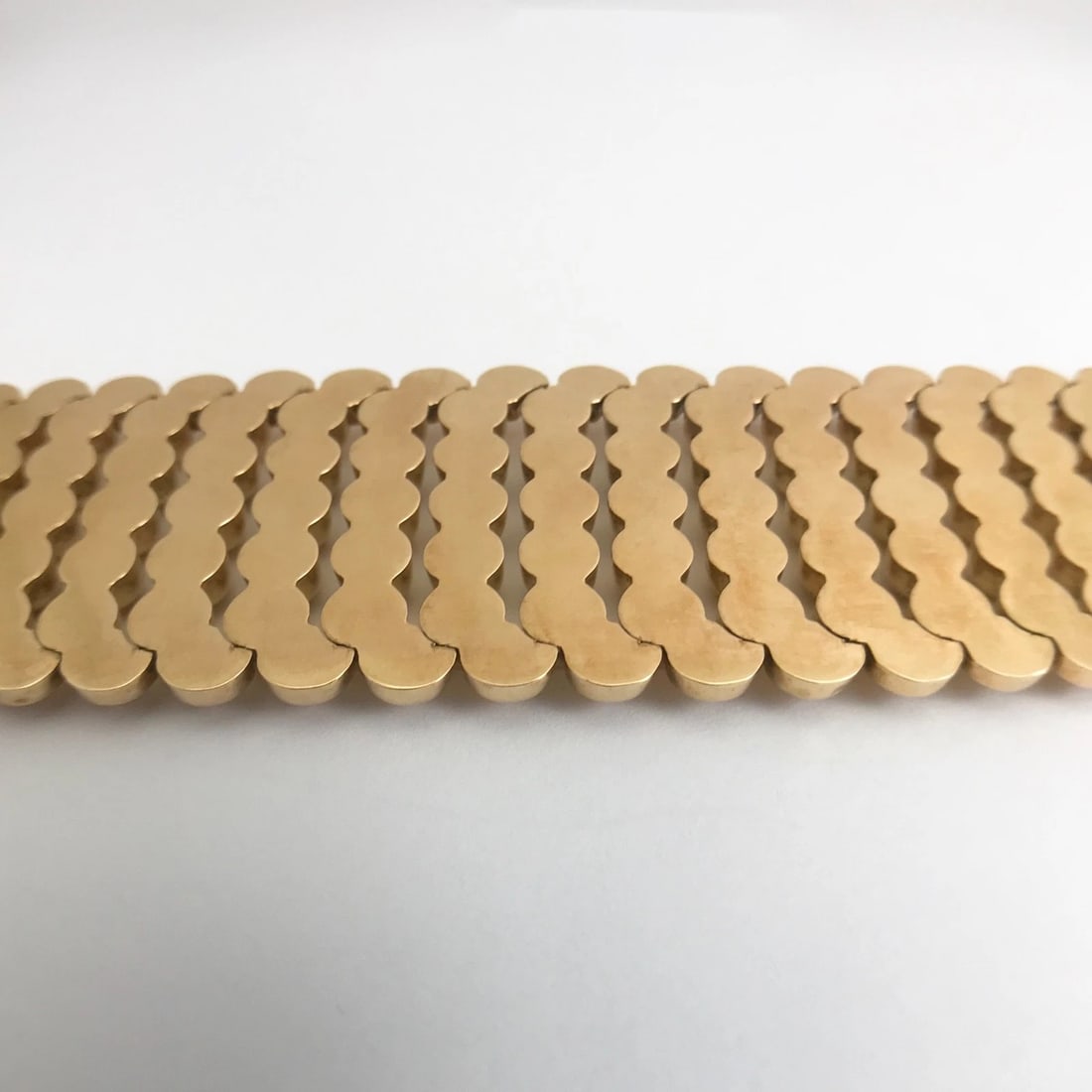 Vintage 1940's Wide Chain Link Bracelet 18K Yellow Gold, 9 Inches, 78.69 Grams - 12