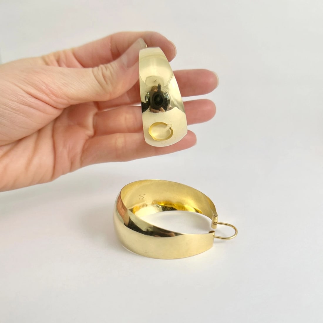Vintage 1960's Italian Big Hoop Earrings 18K Yellow Gold, 2 Inches, 14.15 Grams - 4