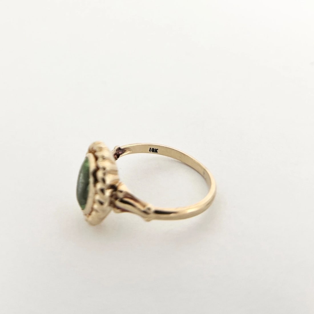 Vintage 1930's Oval Green Peridot Gemstone Ring 10K Yellow Gold, 1.68 Grams - 8