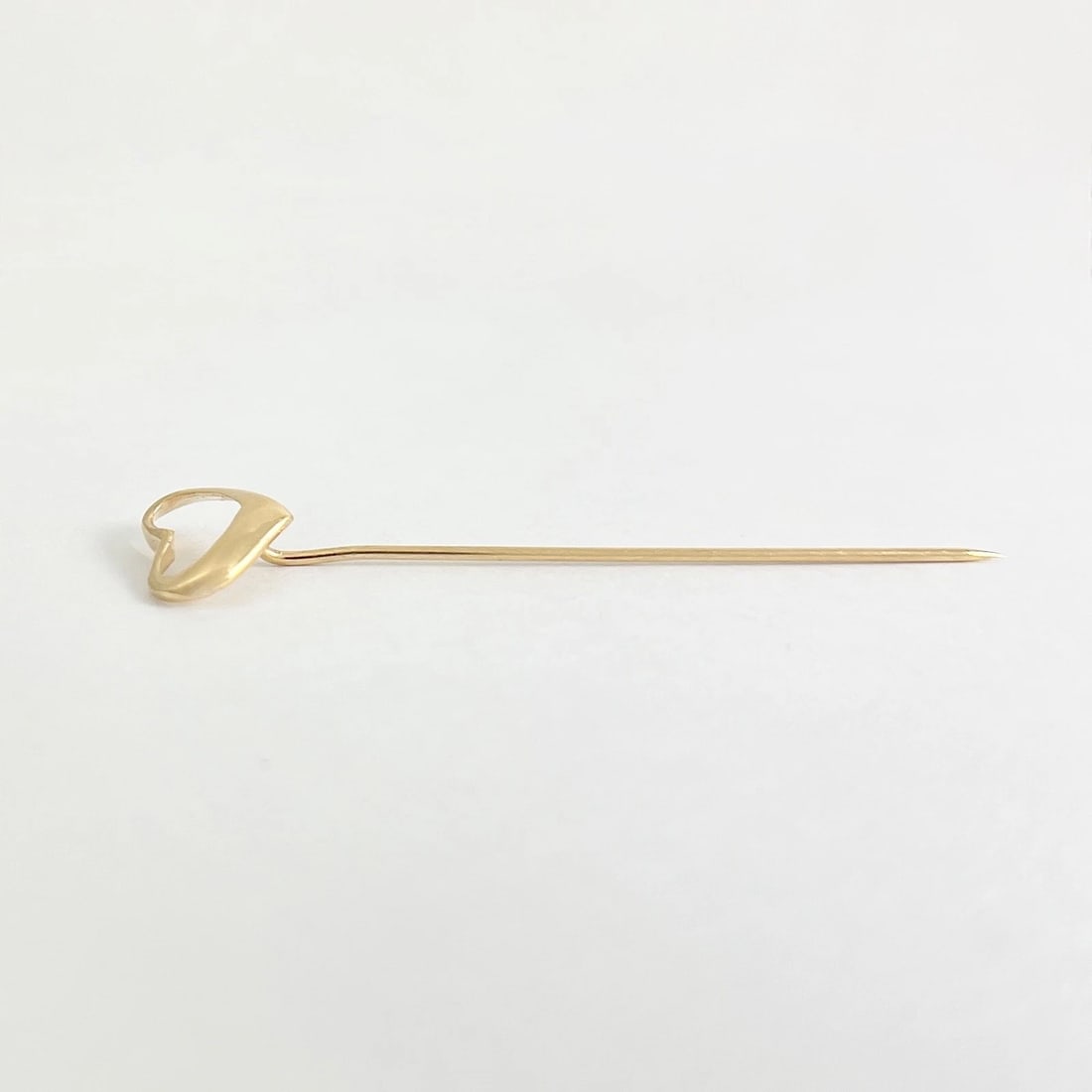 Vintage 1970's Open Heart Lapel Stick Pin 14K Yellow Gold, .92 Grams - 8