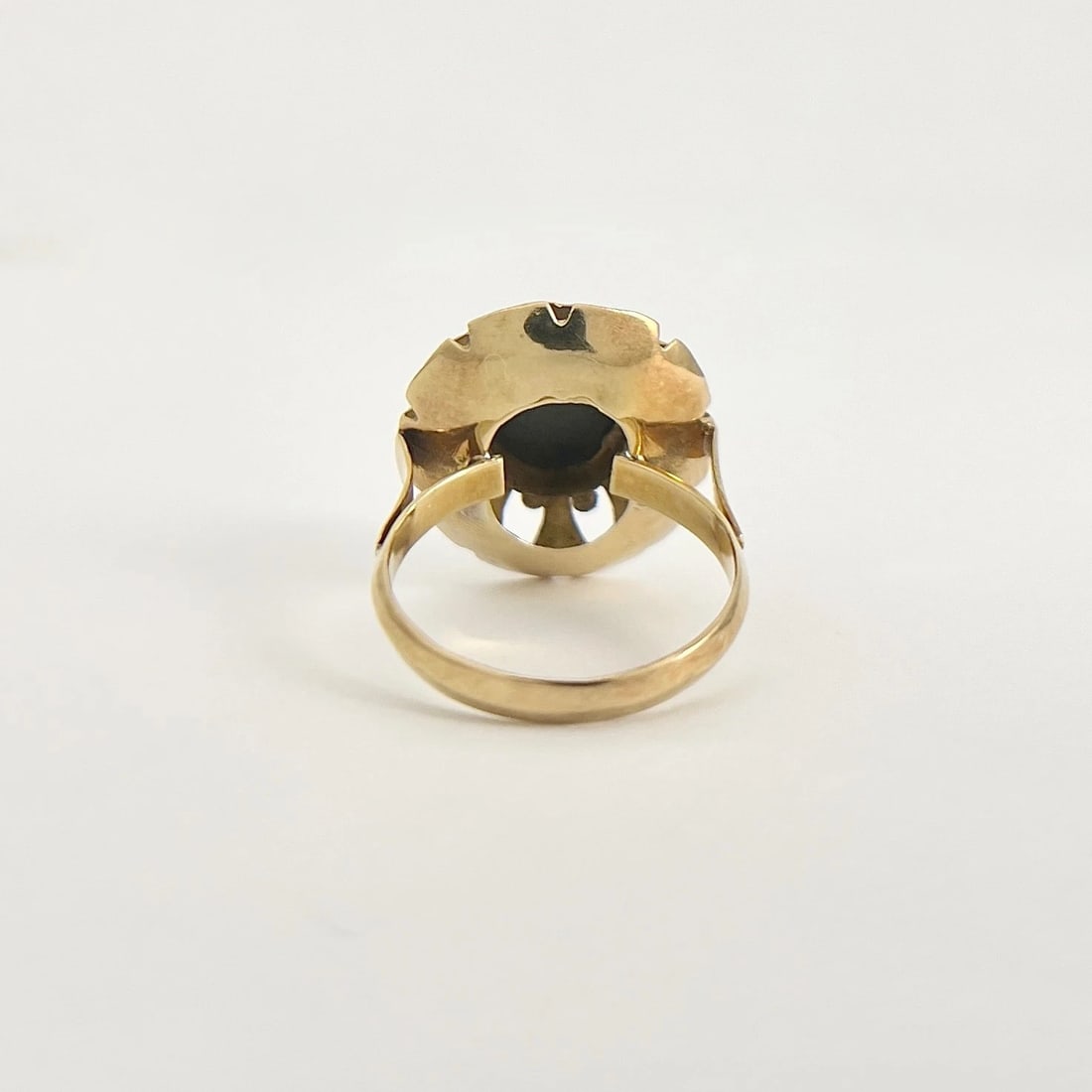 Vintage 1940's Oval Hematite Filigree Cocktail Ring 16K Yellow Gold, 3.06 Grams - 7