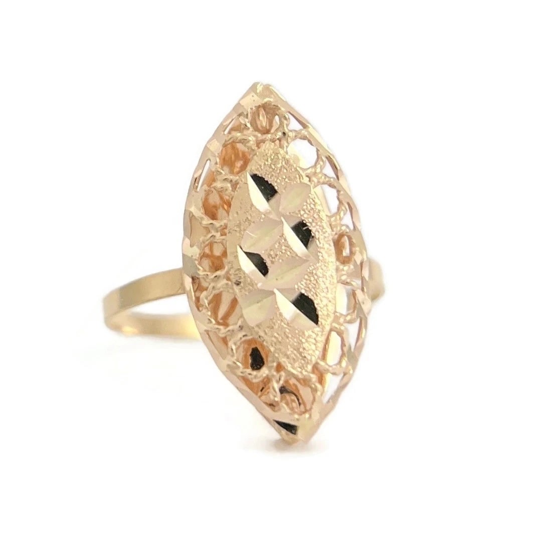 Vintage Filigree Pointed Navette Statement Ring 14K Rose Yellow Gold, 1.37 Grams: Vintage Filigree Pointed Navette Statement Ring 14K Rose Yellow Gold, 1.37 Grams Make a statement with this unique ring! Please let us know if you have any questions. Metal: 14K rose yellow gold