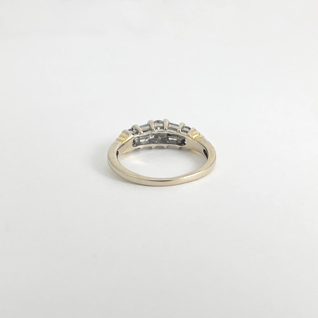 Vintage Two-Tone Baguette Diamond Gemlock-Set Ring 14K White Gold, 3.30 Grams - 7