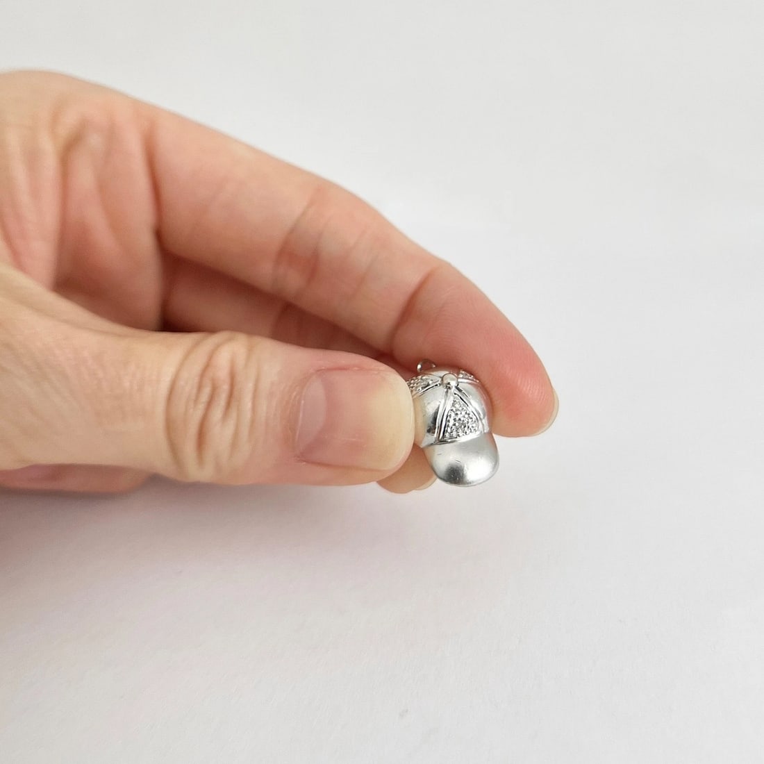 Vintage Diamond Ball Cap Hat Charm 14K White Gold, 1.88 Grams - 4