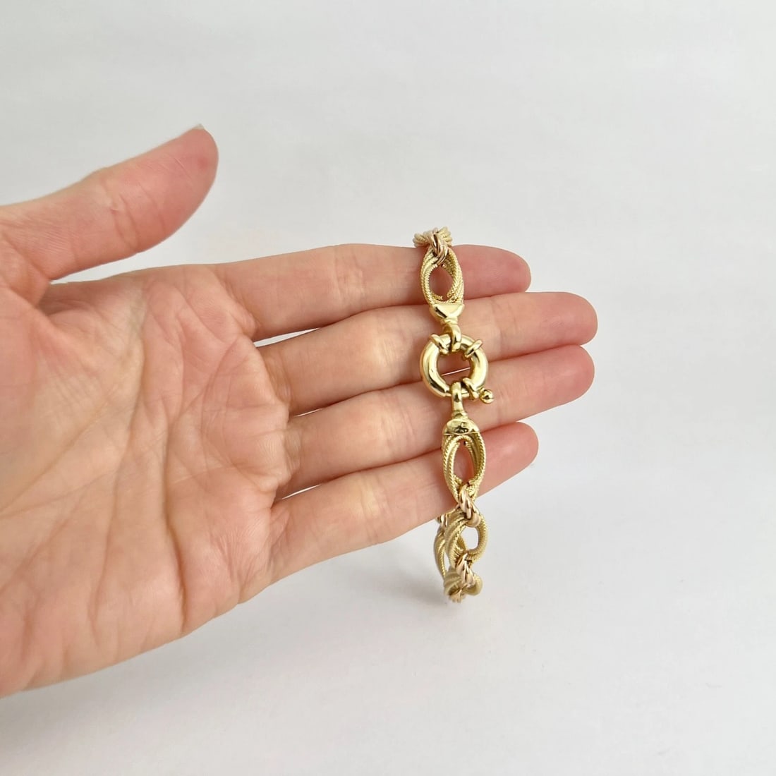 Vintage Italian Two-Tone Oval Chain Bracelet 18K Yellow Rose Gold, 14.99 Grams - 4