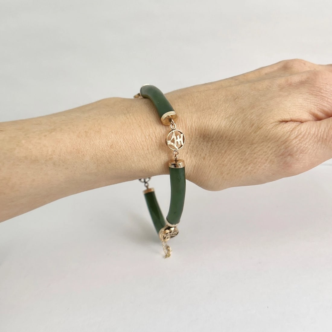 Vintage 1970's Green Jade Chinese Symbol Bracelet 10K Yellow Gold, 17.12 Grams - 6
