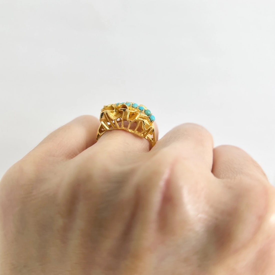 Vintage 1950's Cabochon Turquoise Ribbon Cocktail Ring 18K Yellow Gold, 5.87 Gr - 6