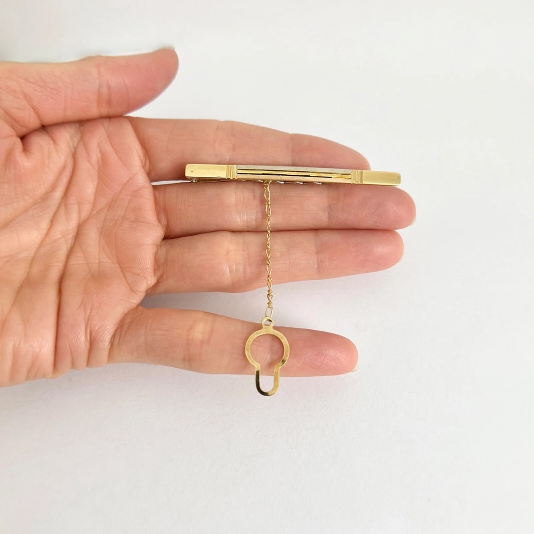 Vintage Tri-Color Tie Bar Clip with Chain 18K Yellow Gold, 4.48 Grams - 3