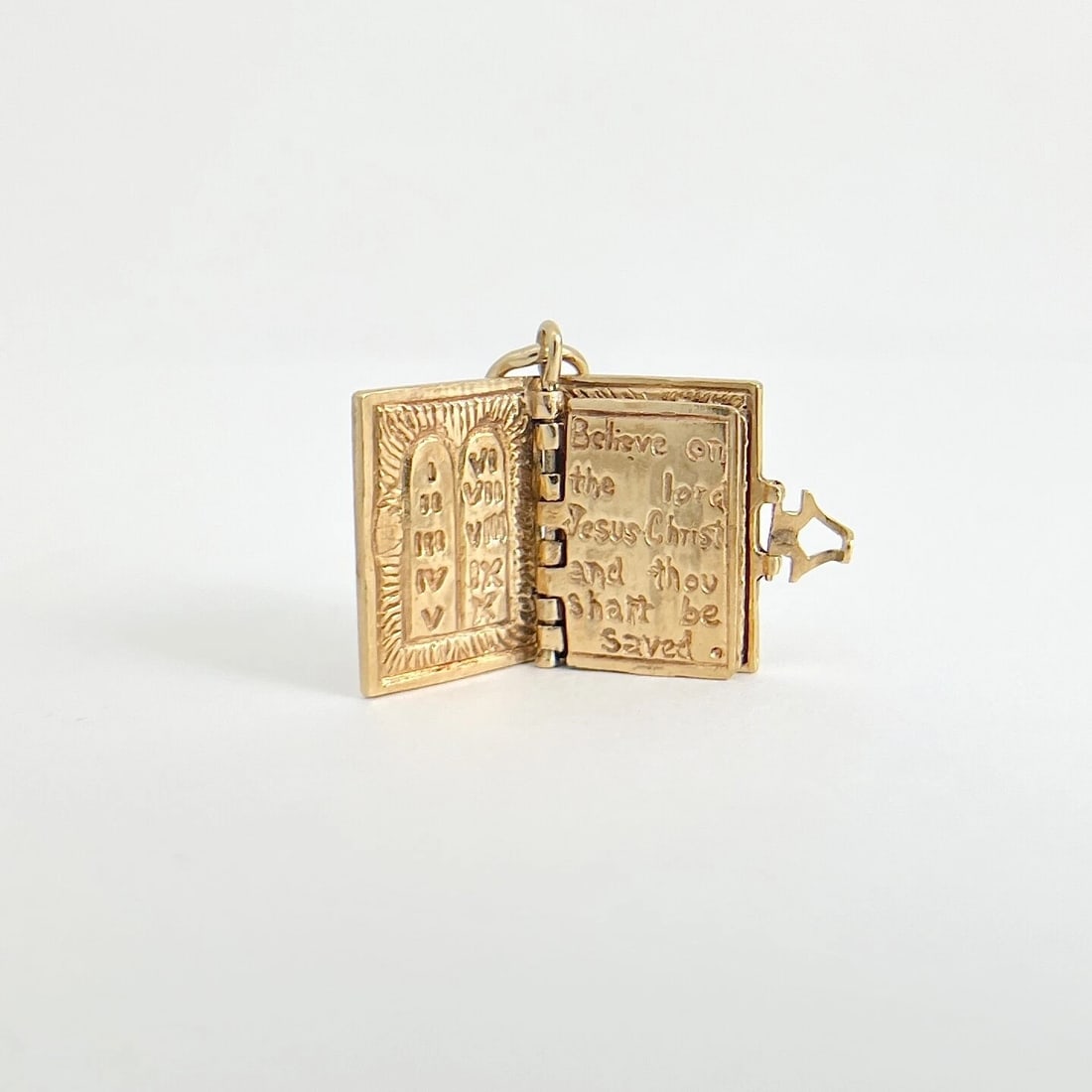 Vintage 1950's Holy Bible Movable Charm 12K Yellow Gold, 5.65 Grams - 4