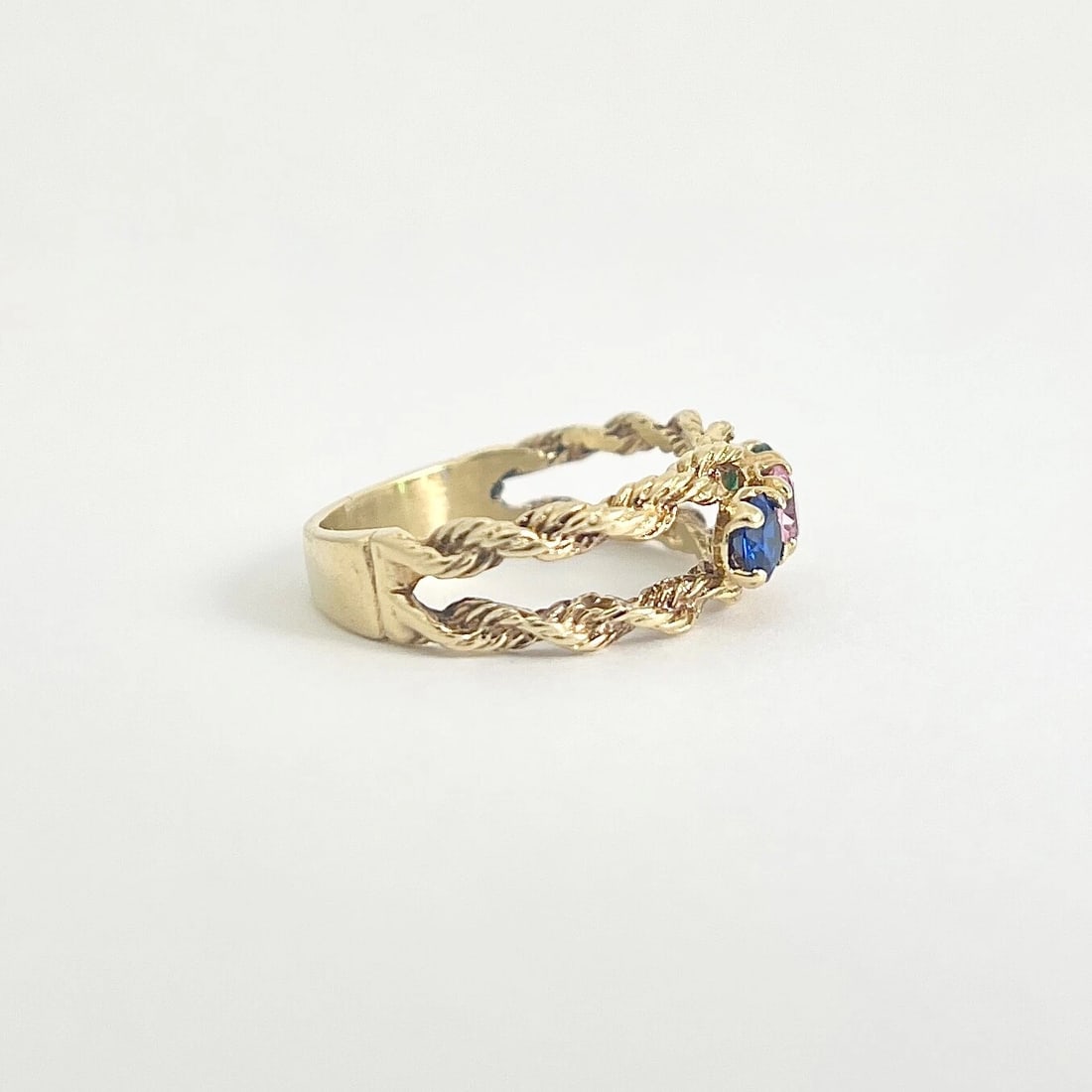Vintage 3-Stone Multicolor Simulated Sapphire Rope Ring 14K Yellow Gold, 4.42 Gr - 7