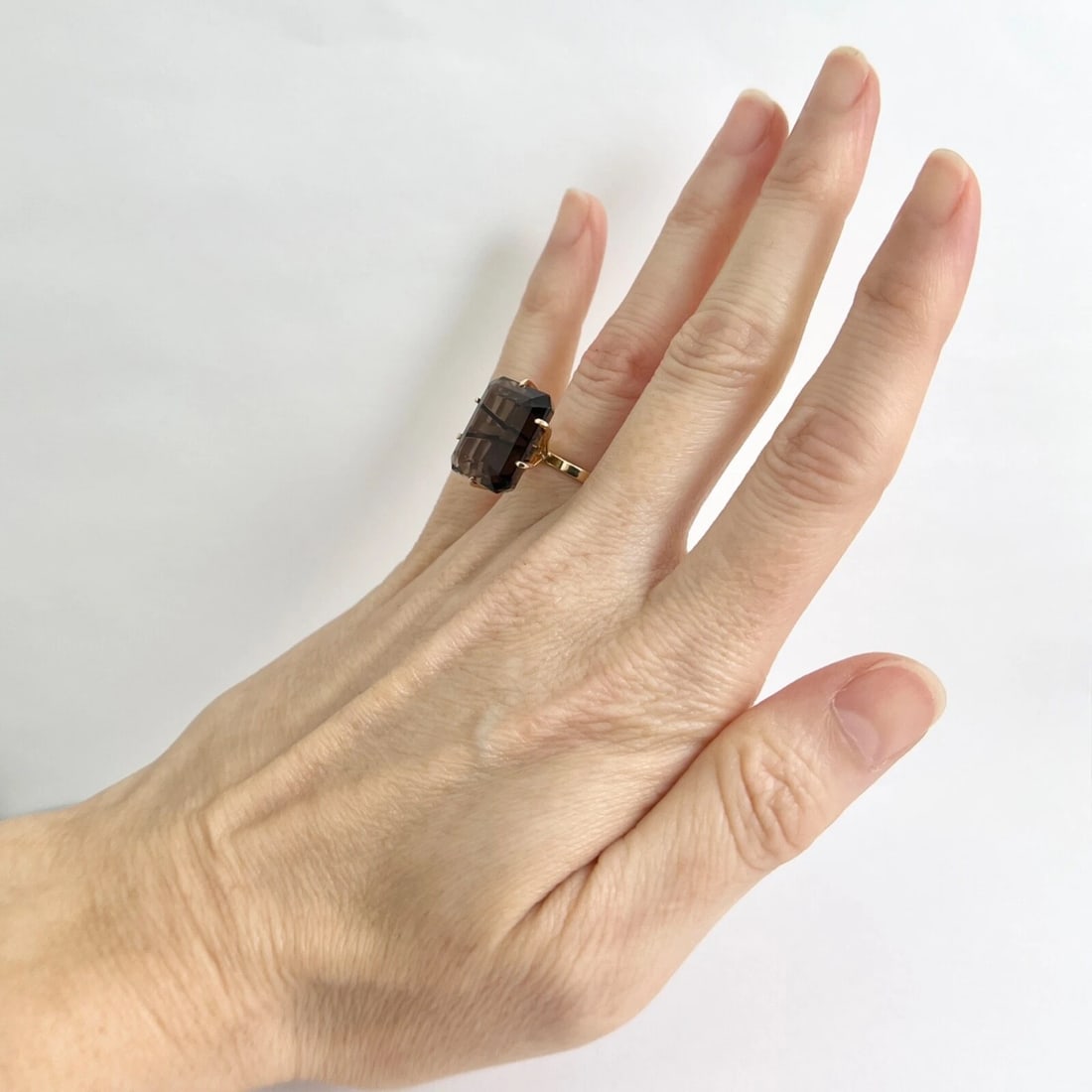 Vintage Brown Quartz Gemstone Cocktail Ring 18K Yellow Gold, 5.01 Grams - 5