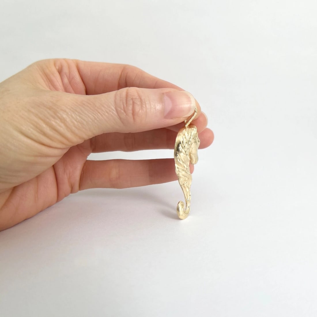 Vintage Seahorse Horse Necklace Pendant 14K Yellow Gold, 4.94 Grams - 5