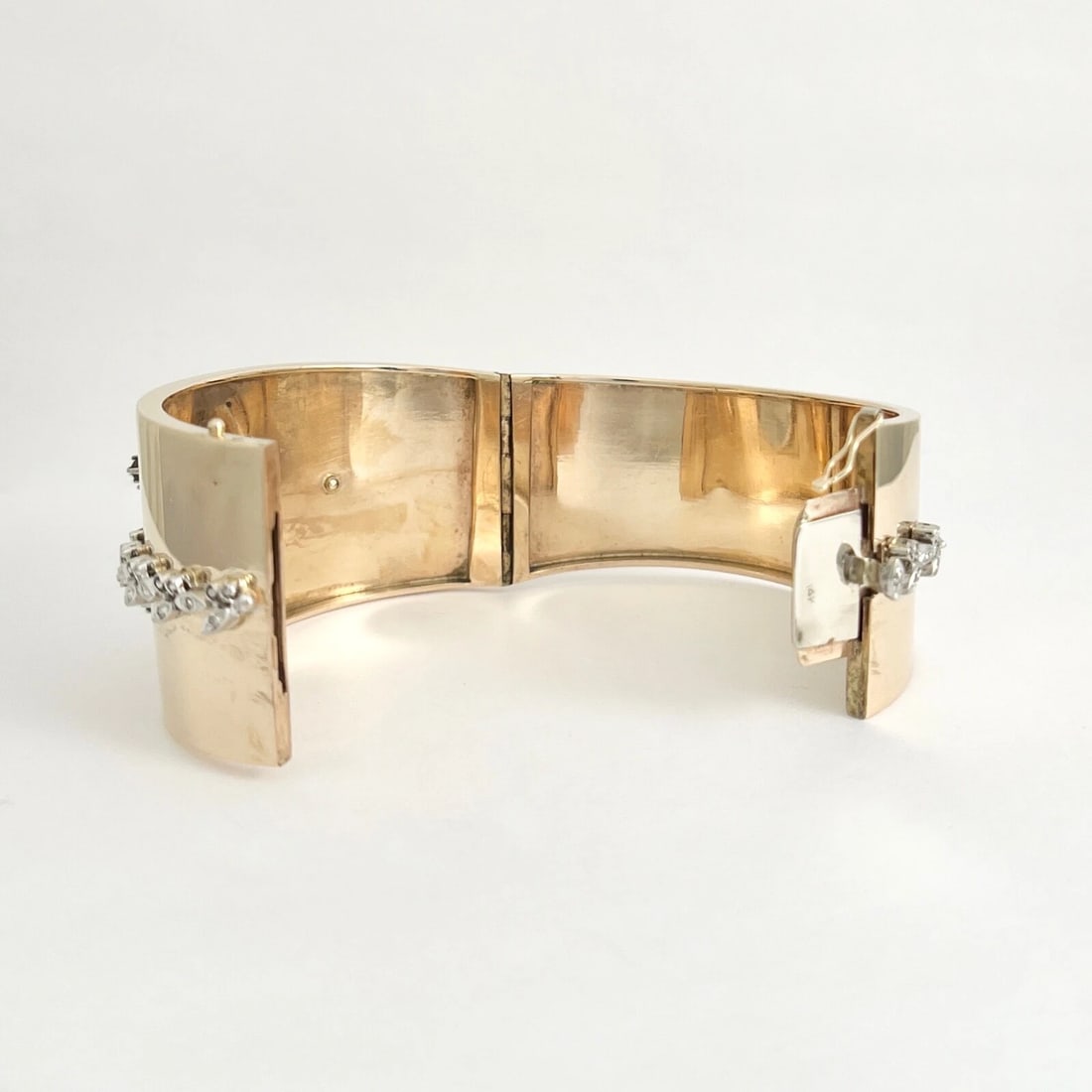 Vintage Elgin 1950's Wide Bangle Diamond Ruby Watch 14K Yellow Gold, 72.54 Grams - 11