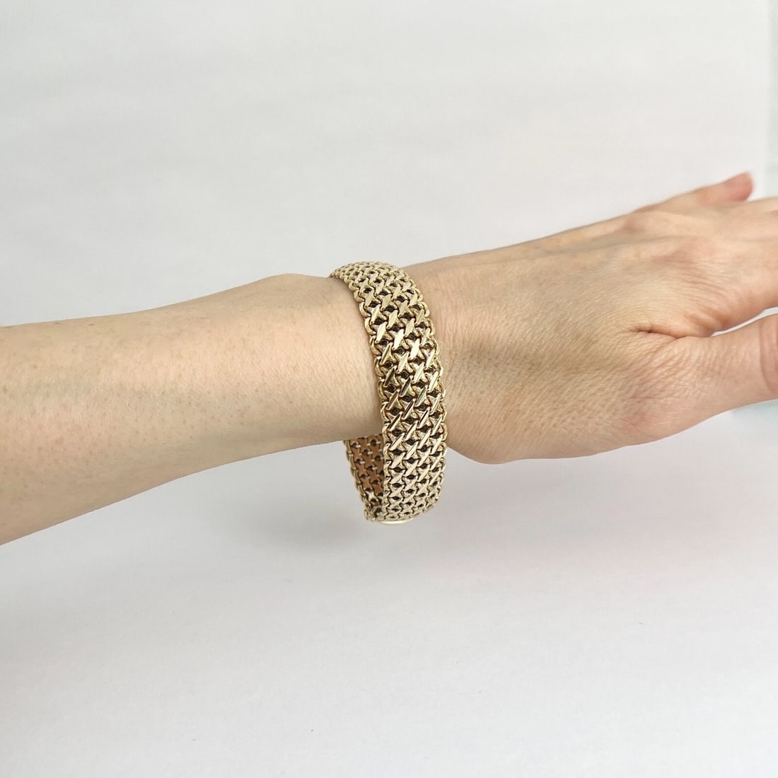 Vintage 1950's Italian Wide Woven Flex Bracelet 13K Yellow Gold, 40.28 Grams - 5